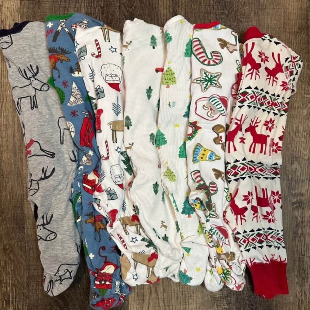 Lot of 7 Baby Boy Girl Christmas Holiday Footie Pajamas Size 0-3 & 3M